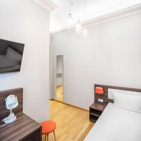 Boardinghouse מלון דירות *